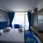 호텔 Topaz 4*