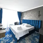 호텔 Topaz 4* 카프 아우로라
