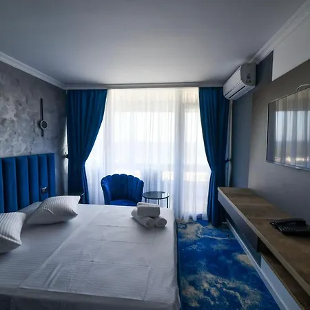 Hotell Topaz 4*