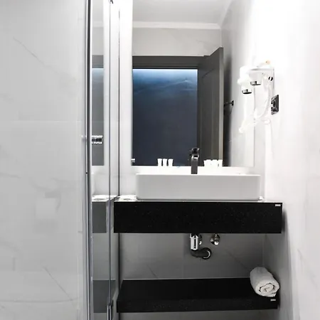 Topaz 4* Hotell 4*