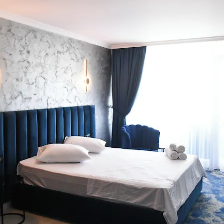 Topaz 4* 4* Cap Aurora