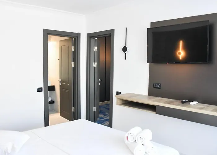 Topaz 4* 4* Cap Aurora