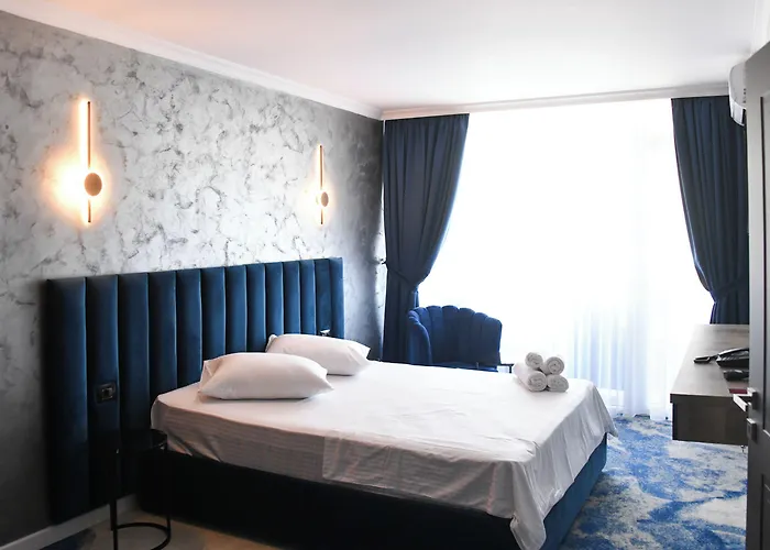 Topaz 4* 4* Cap Aurora